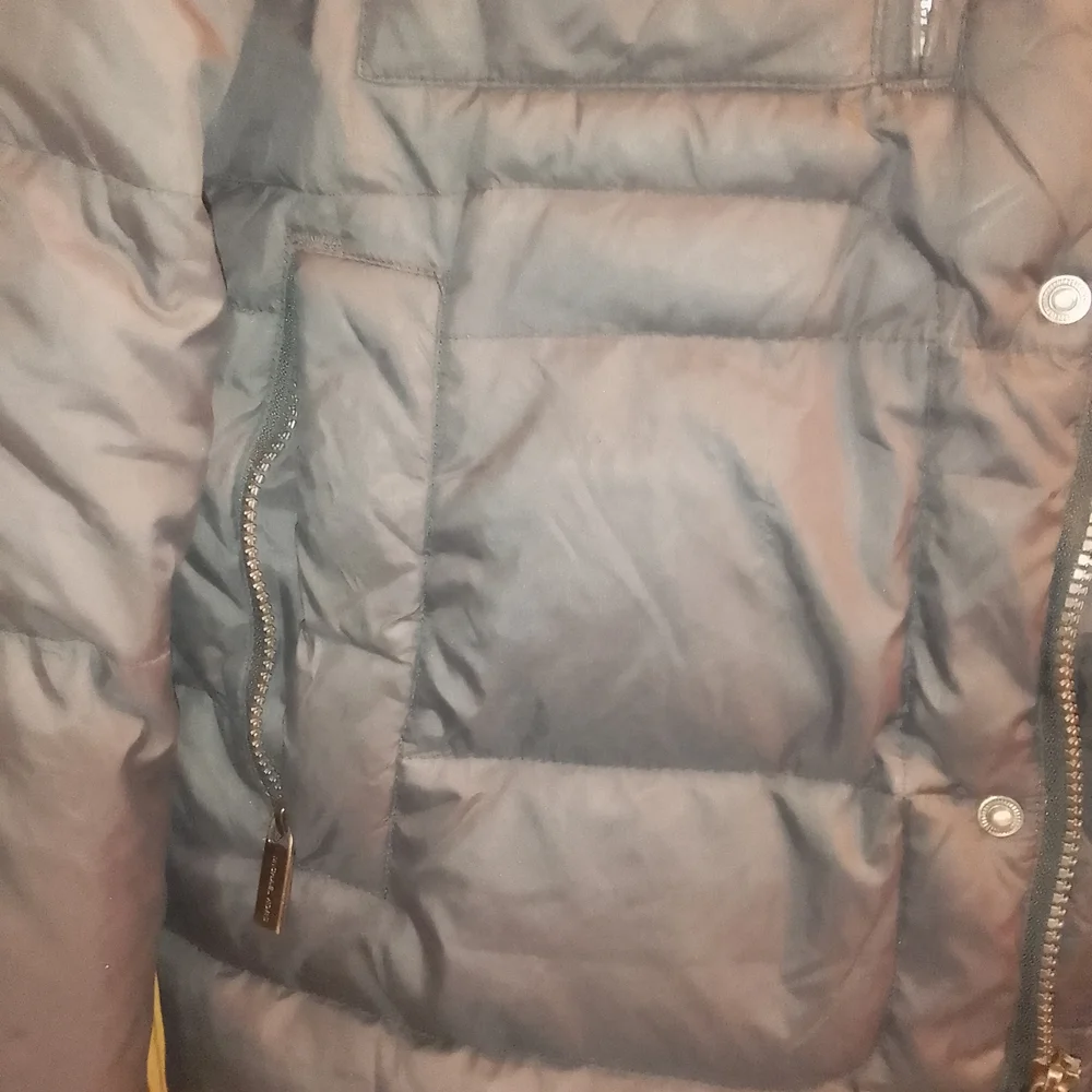 Michael Kors Black Puffer Quilted Down Hooded Snap Button Zip Up Jacket‎ Small